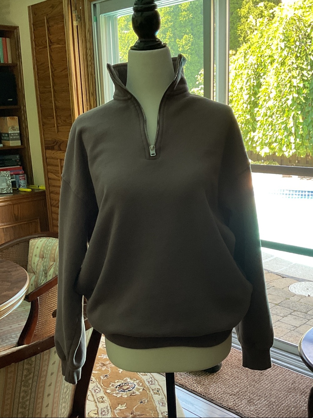 Aritzia TNA Cozy Fleece Mega ¼ Zip Sweatshirt Size 1 Taupe
